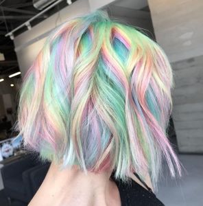 Meet your Posher, Julia